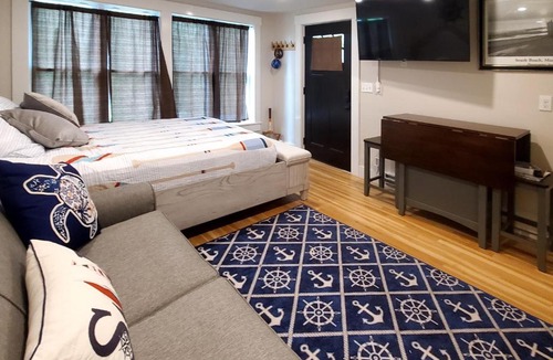 East Chop Hotel | Nautical Daze- Studio