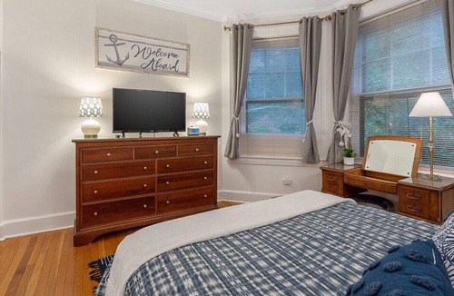 Downtown Syracuse Apartment | Nautical Lover's Apartment in Syracuse!