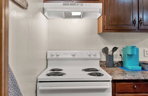 Alexandria Apartment | Nautical+Queen Bed+Convenient+ Team Ponytail