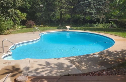 Racine House | Nautical Splash Pad, Spacious Home, Private Pool & Cedar Hot Tub.