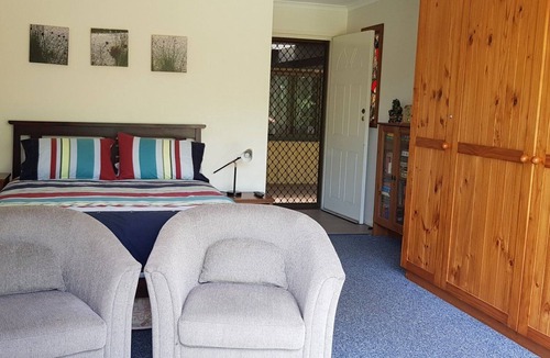 Tin Can Bay House | Nautilus Cottage Tin Can Bay