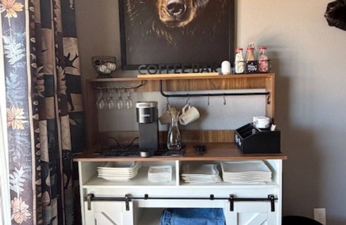 Navajo Dam House | Navajo Dam Cabin, River Front, Fully Equipped "Bear Cabin" Rents 1 - 6 guests