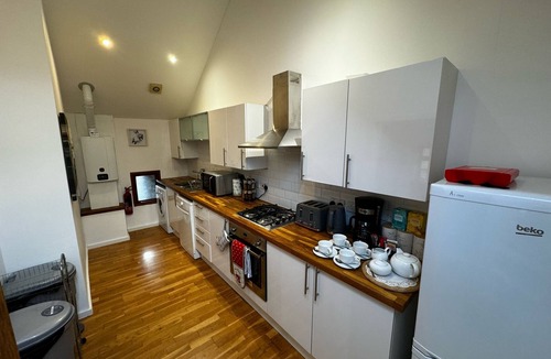 Plymouth House | Naval base/Quietness/Parking/LongStays/6Guests