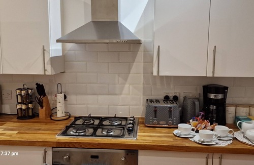 Plymouth House | Naval base/Quietness/Parking/LongStays/6Guests