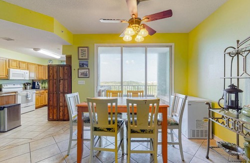 Fort Morgan Hotel | Navy Cove Harbor 1209