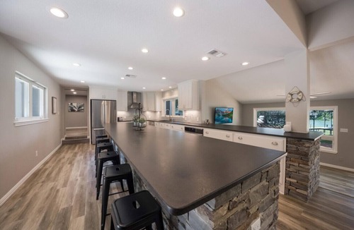 New Braunfels House | NB Lakefront Getaway*Luxury on Lake Dunlap