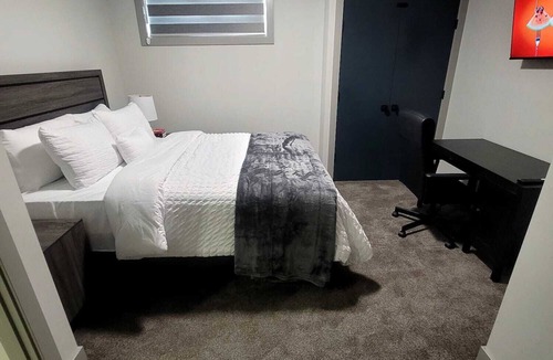 Fort Gary Apartment | nCozy & Stylish 2BR Apartment