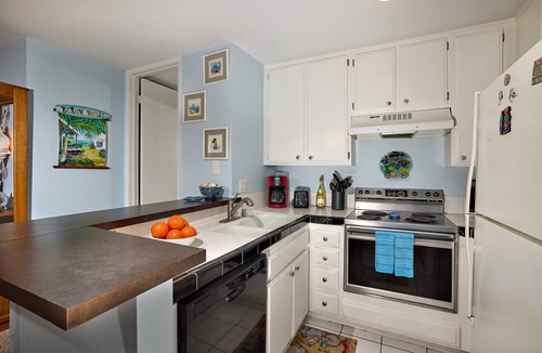 Townsite Condo | NCV B-212 Affordable Beachfront Resort Heated Pool