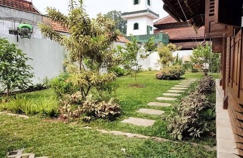 Bogor Villa | nDalem Julang Bogor - Javanese House 2Bedroom