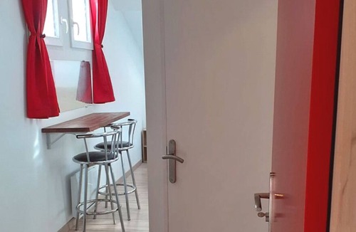 Razac-sur-l'Isle Apartment | (N°08) New studio with free private parking