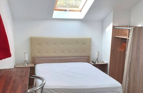 Razac-sur-l'Isle Apartment | (N°08) New studio with free private parking