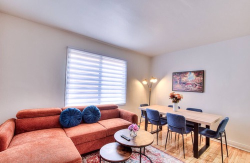 Cote-Des-Neiges—Notre-Dame-De-Grace Apartment | NDG & Montreal getaway