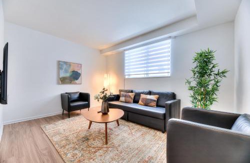 Cote-Des-Neiges—Notre-Dame-De-Grace Apartment | NDG & Montreal getaway