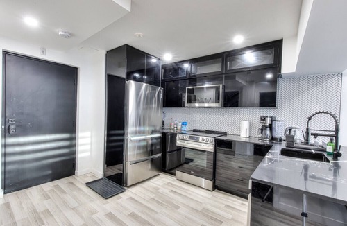 Cote-Des-Neiges—Notre-Dame-De-Grace Apartment | NDG Treasure in Montreal! Value & Travel Adventure