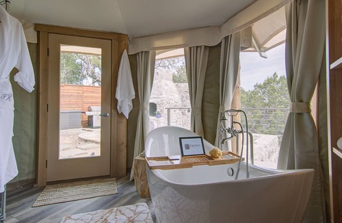 Spicewood Cabin | Ndotto Rustic Luxury Resort Glamping