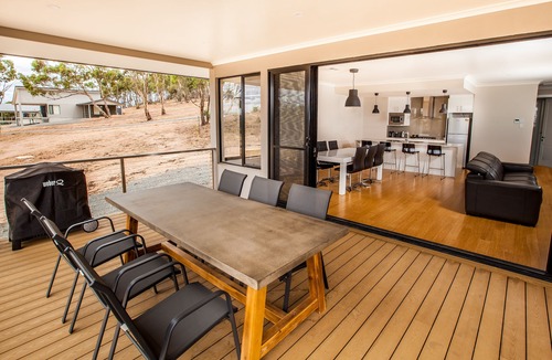 Clare Villa | Neagles Retreat Villa 4 Disable friendly - 2 bedroom