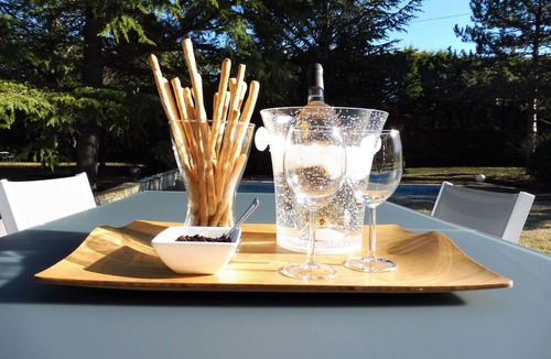 Cabries House | Near Aix-en-Provence, beautiful villa with swimming pool on wooded grounds