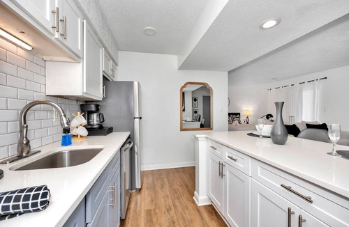 Normal Apartment | Near Arsenal& University