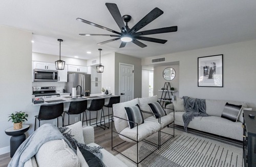 The Lakes Condo | *Near ASU *Long Stays Welcome* Pool~Sundevil Stay