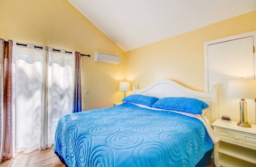 Siesta Key Hotel | Near beach. Daily rentals. Villa 1, Pool. King bed