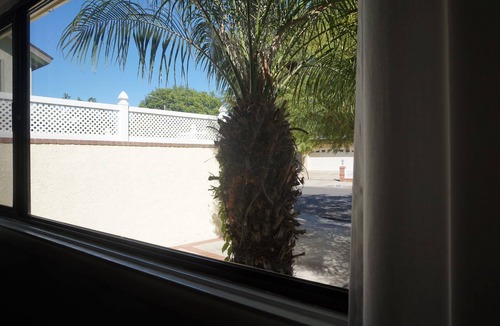 Del Rey House | Near Beach-LAX.Bike-Path.Detached-ROOM-with Bathroom. Quiet-Non-Smoker-30Days+