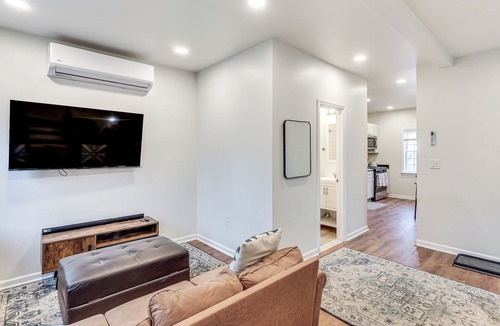 Belleville House | Near Belleville Park & MetLife: Pet-Friendly Stay!