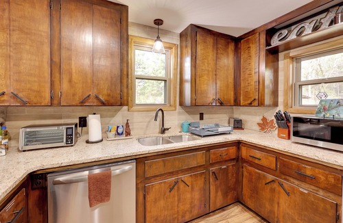 Magazine Cabin | Near Blue Mountain Lake & ATV Trails: Cabin Escape