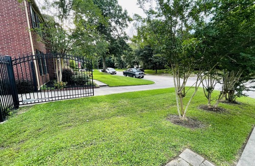 Kingwood House | Near Bush Airport