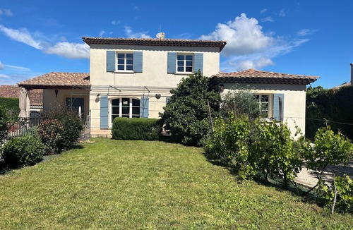 Gard Rhodanien Villa | Near Châteauneuf du Pape and Avignon, peaceful villa with secure swimming pool