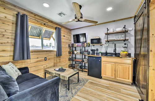 Mesa Apartment | Near Cubs Spring Training! Couples Retreat in Mesa
