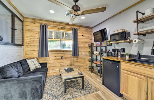 Mesa Apartment | Near Cubs Spring Training! Couples Retreat in Mesa