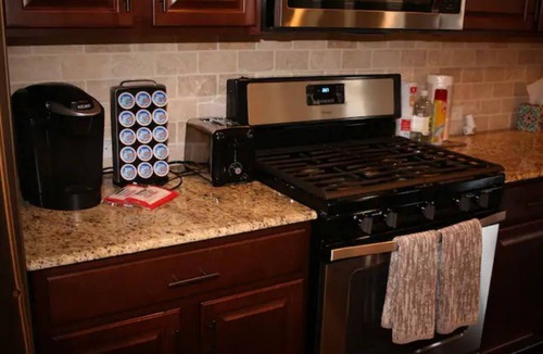 Forney House | Near Dallas & Lake Hubbard, community pool, +4TVs