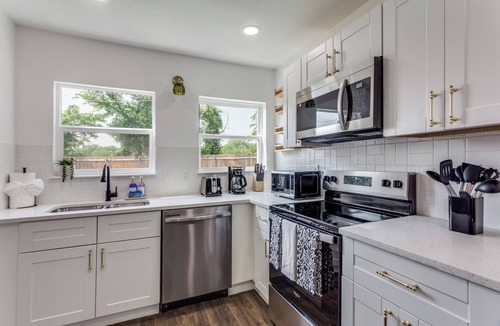 Fort Worth House | Near Dickies Arena, Mins to TCU & Downtown