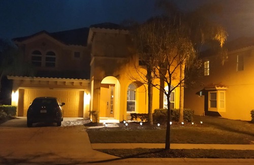 Watersong Villa | Near Disney 6BR Villa | Huge 40ft Screened Pool Deck | No Front & Rear Neighbors