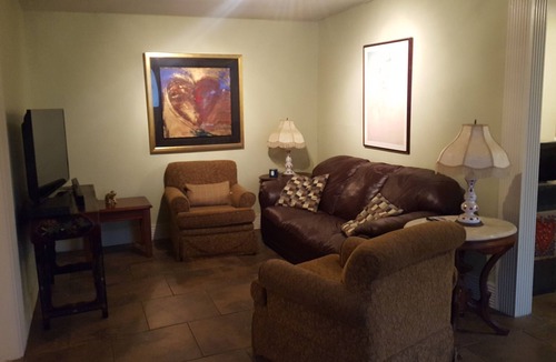 Alta Vista House | Near Downtown, 1BR Carriage House, Swimming Pool, Private Parking, Pets OK