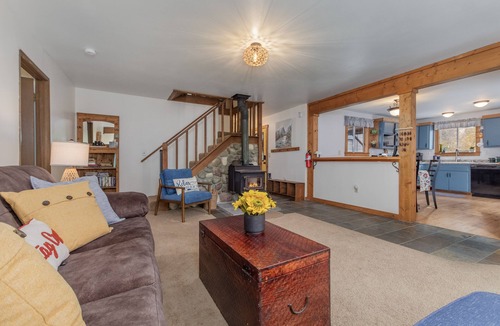 Leavenworth Cabin | Near Fish Lake | Boat Parking | Deck | Dogs | BBQ