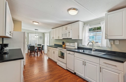 Charleston House | Near Folly Beach & Charleston nComfortable & Spacious
