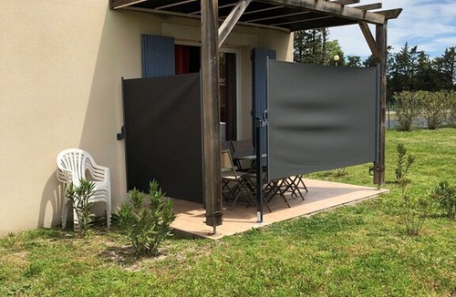 Saint-Saturnin-les-Avignon Apartment | NEAR AVIGNON in the heart of Provence