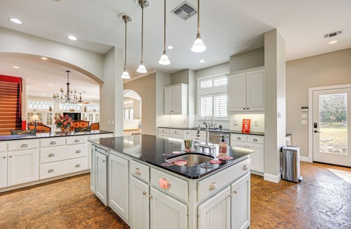 Wetmore House | Near Golfing & Parks: Serene San Antonio Home