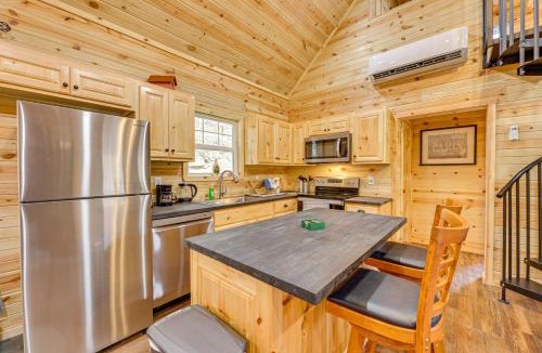 Edray House | Near Greenbrier River! Mtn-View Cabin with Fire Pit