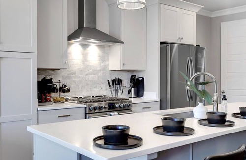 Eighth Avenue House | Near Gulch 12 South Book Luxury Now