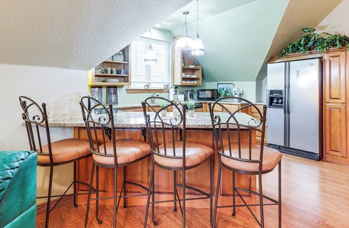 Rogers Apartment | Near Hiking & Biking: Pet-Friendly Rogers Getaway!