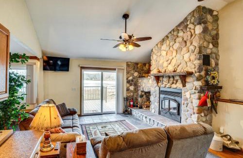 Campbellsport House | Near Hiking: Lakefront Getaway in Campbellsport!