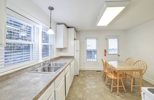 Munsons Corners House | Near Hiking & Skiing: Cozy Home in Cortland!