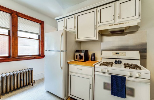 Minneapolis House | Near Hospitals & Dwntn Minneapolis! Extended Stay