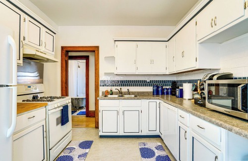 Minneapolis House | Near Hospitals & Dwntn Minneapolis! Extended Stay
