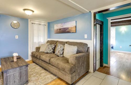 Attleboro House | Near I-95 and Rhode Island Border! Pet-Friendly Home