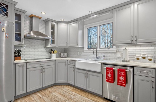 Killington House | Near Killington Resort | Hot Tub, Patio & Views