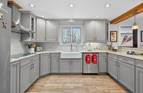Killington House | Near Killington Resort | Hot Tub, Patio & Views