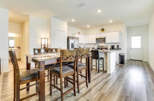 Medina Valley House | Near Lackland AFB Home with Yard and Pool Access